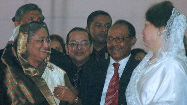 शेख हसीना ने जताया दुख